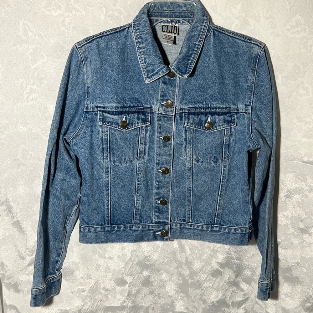 CLIO Cropped Denim Jacket